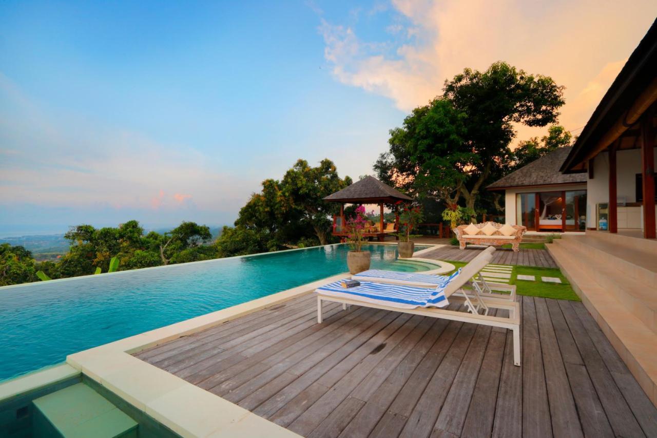 Villa Saraswati Lovina Екстериор снимка