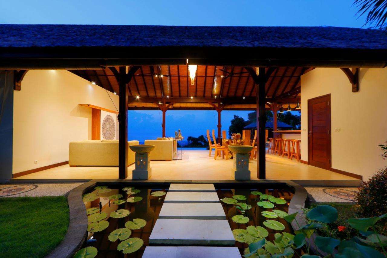 Villa Saraswati Lovina Екстериор снимка