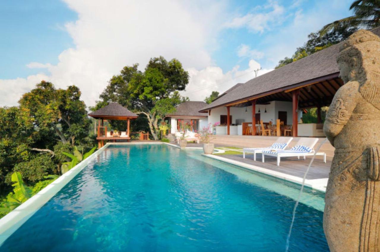 Villa Saraswati Lovina Екстериор снимка
