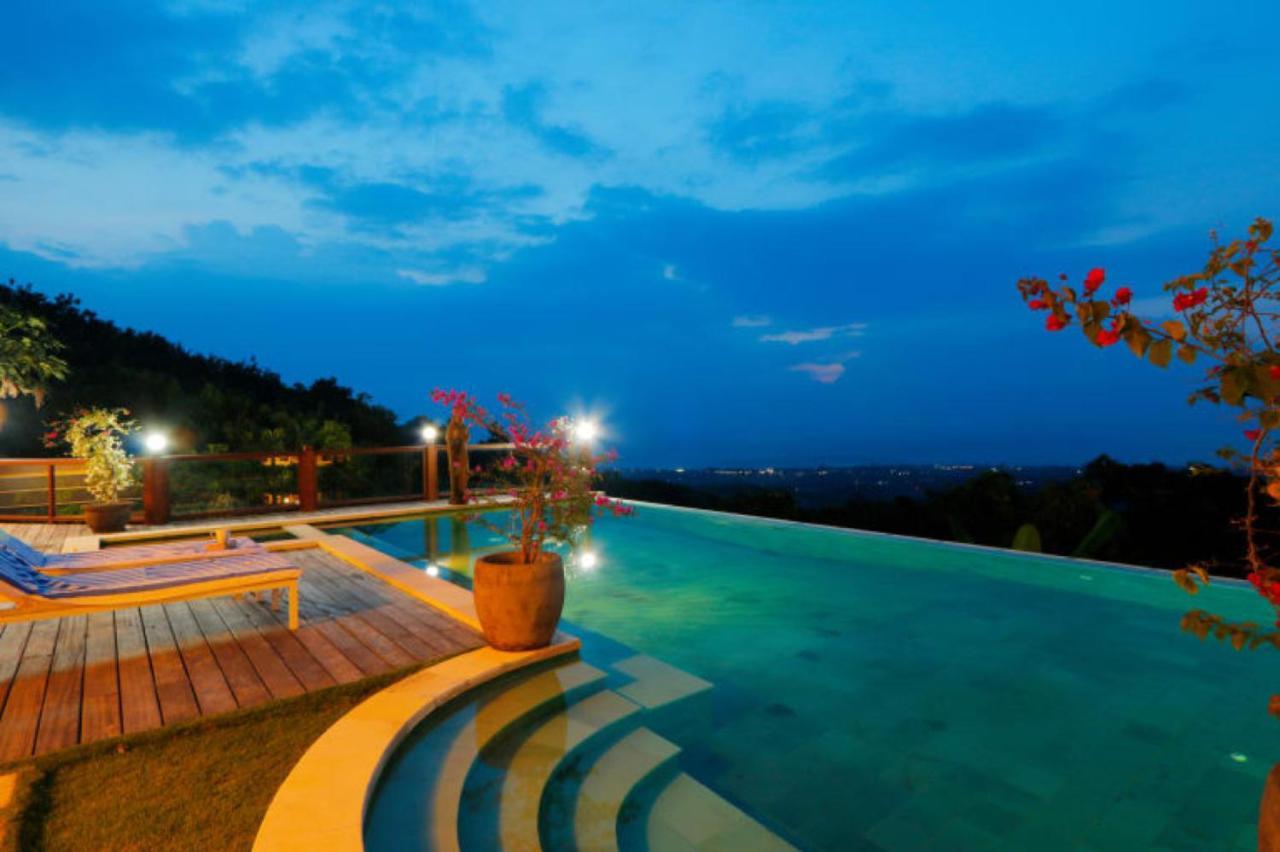 Villa Saraswati Lovina Екстериор снимка
